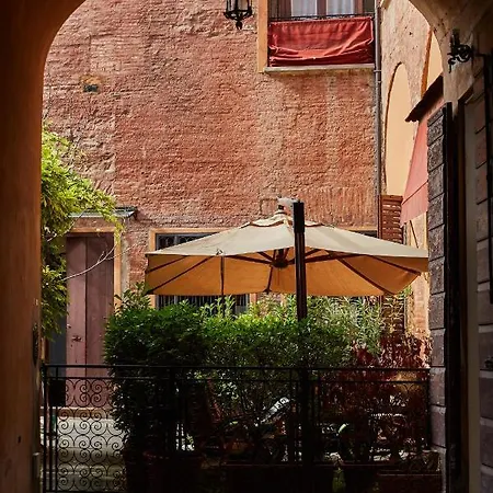Apartment Attic City Center With Two Separate Bologna