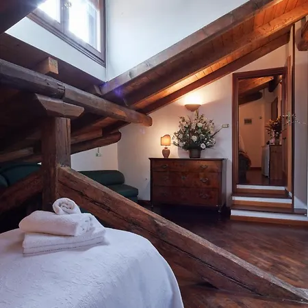Attic City Center With Two Separate Apartment Bologna